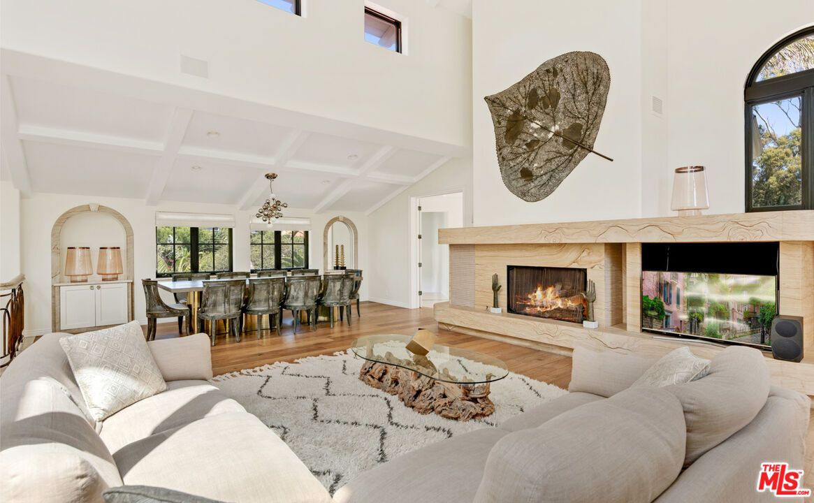 Chandelier, Dining room, Fireplace, Interior, Living room, Piano, Wood Texture Flooring