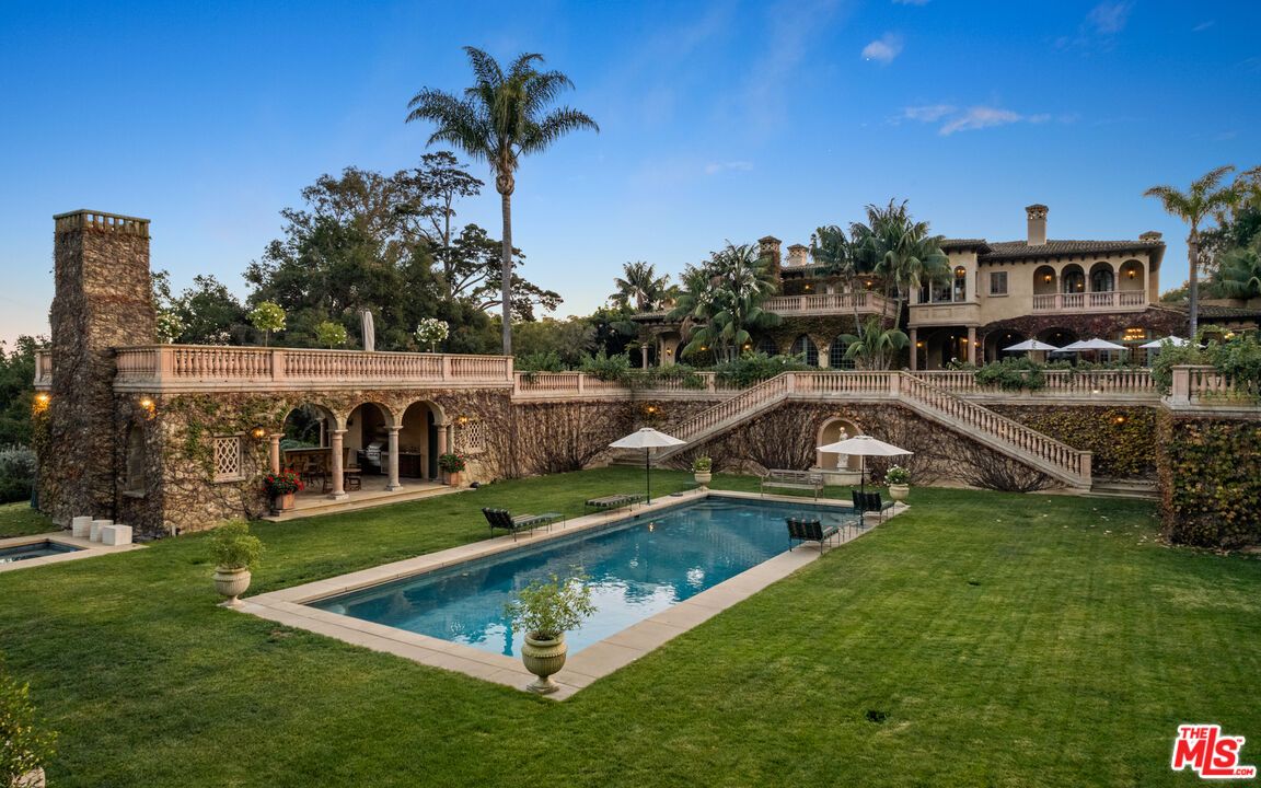 Backyard, Exterior, Pool