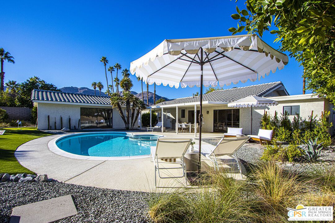 Exterior, Pool, Solar Panels