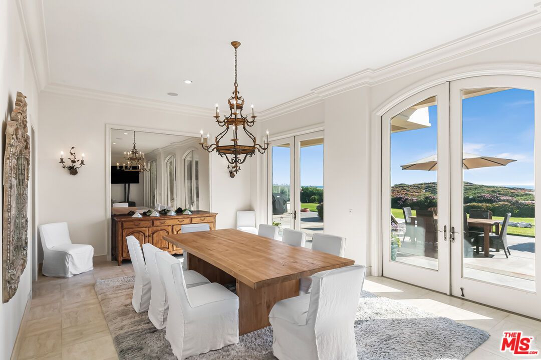 Chandelier, Dining room, Interior, Pendant Lights, Recessed Lighting