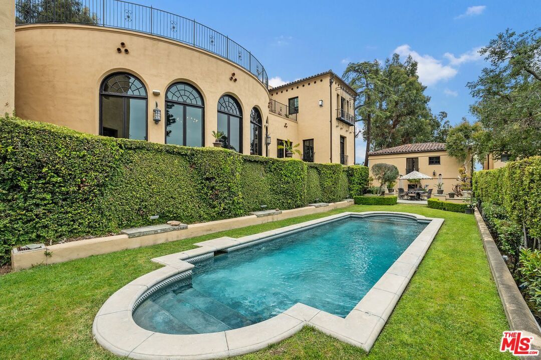 Backyard, Exterior, Pool