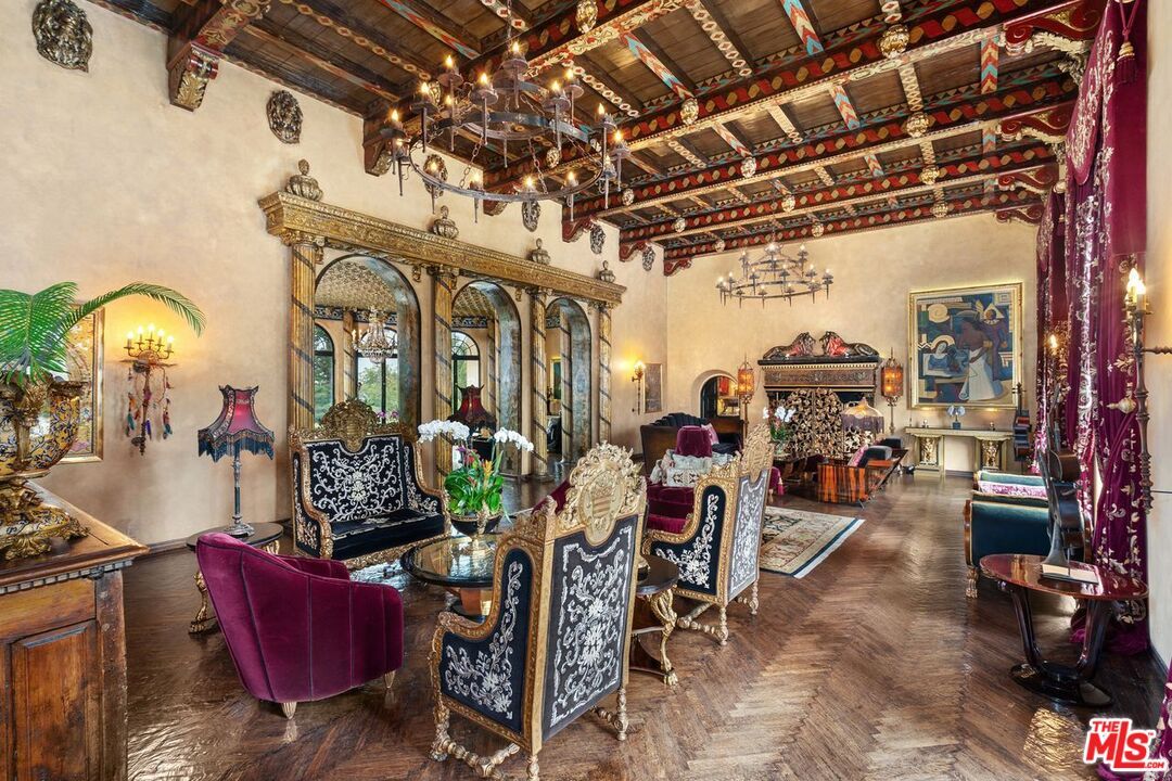 Chandelier, Interior, Living room, Piano, Wooden Beams, Wood Texture Flooring
