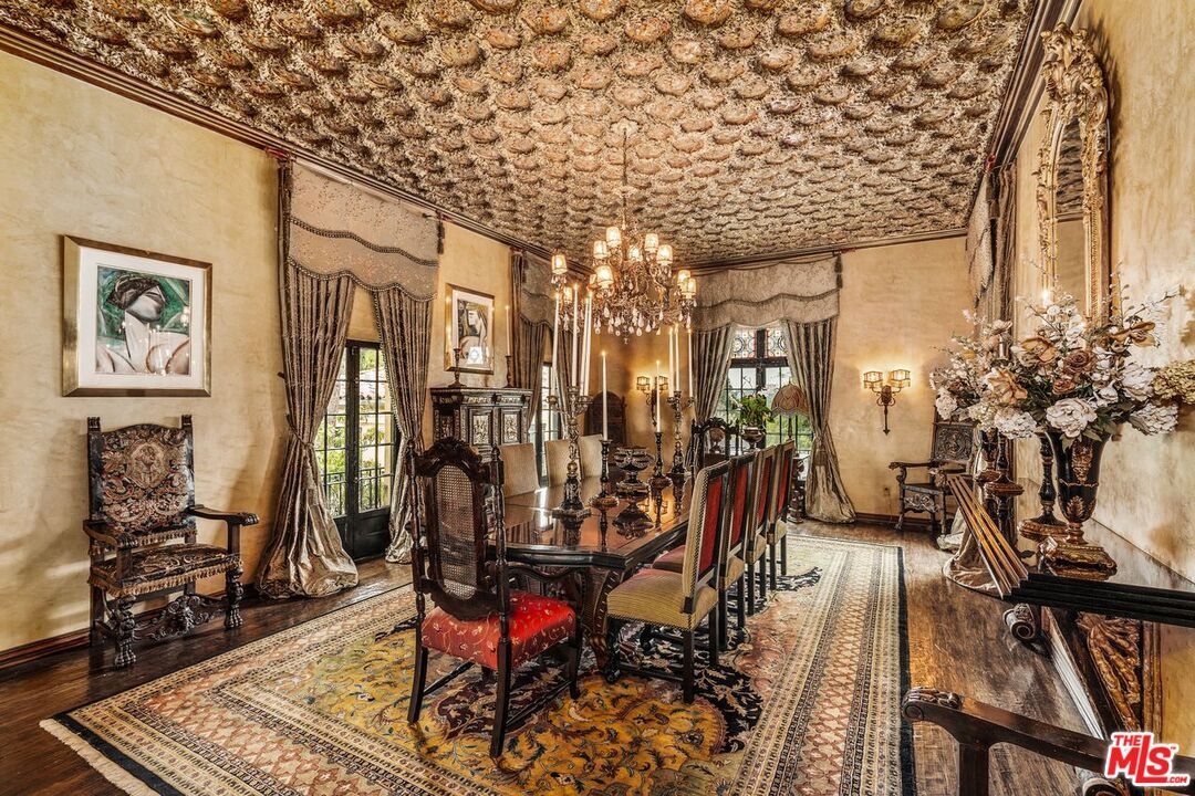 Chandelier, Dining room, Interior, Wood Texture Flooring