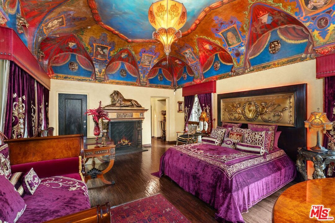 Bedroom, Fireplace, Interior, Wood Texture Flooring