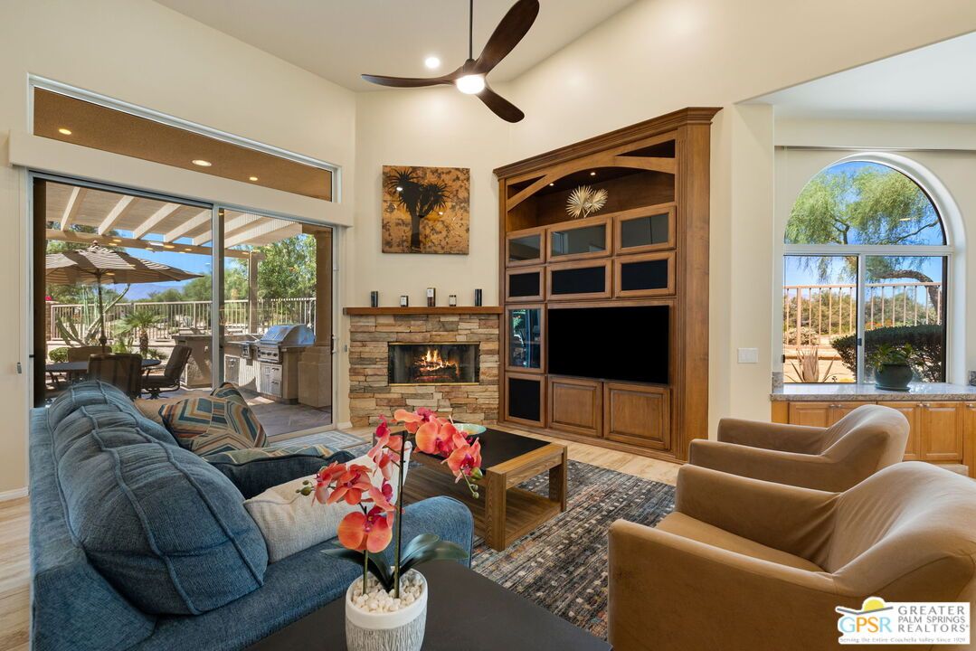 Fireplace, Interior, Living room, Recessed Lighting