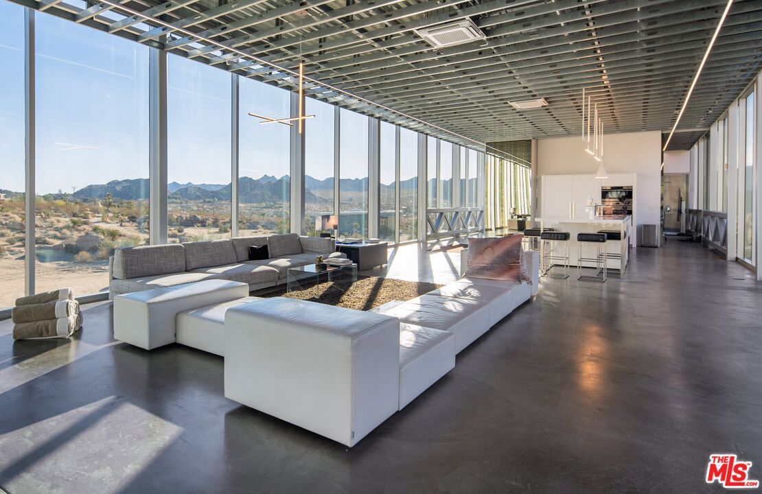 Interior, Living room, Water