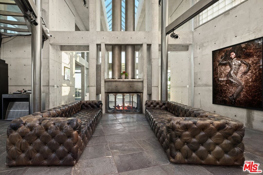 Fireplace, Interior