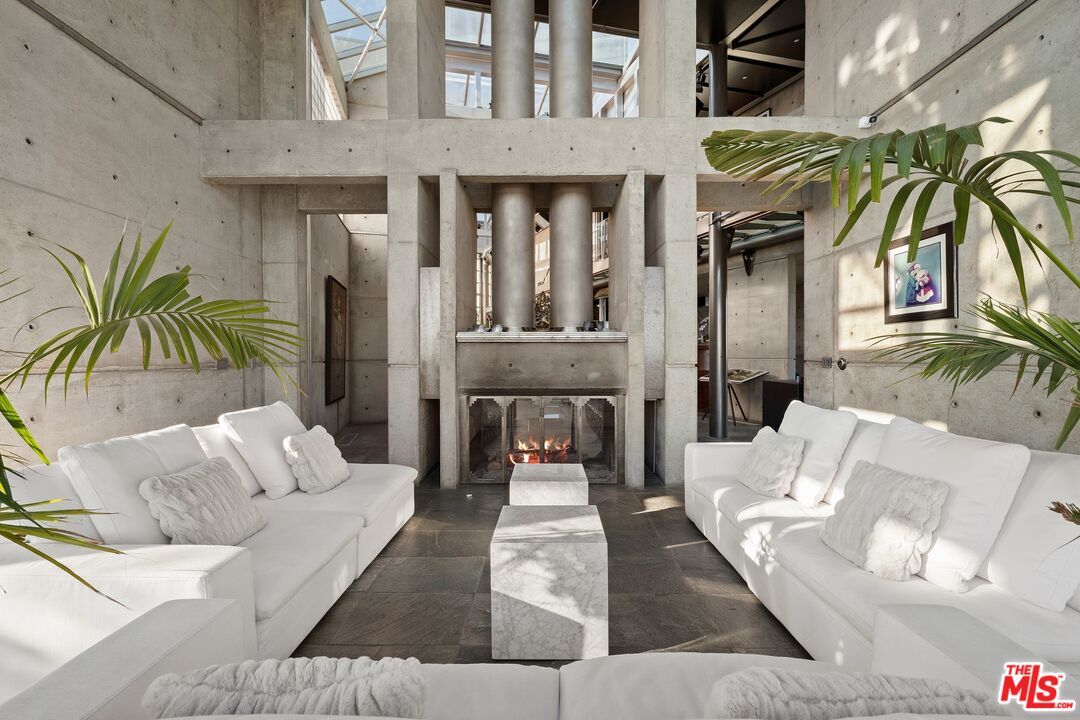 Fireplace, Interior, Living room