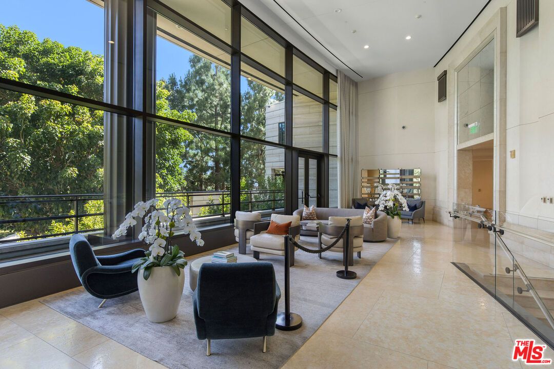 Interior, Living room, Recessed Lighting, Sun Room