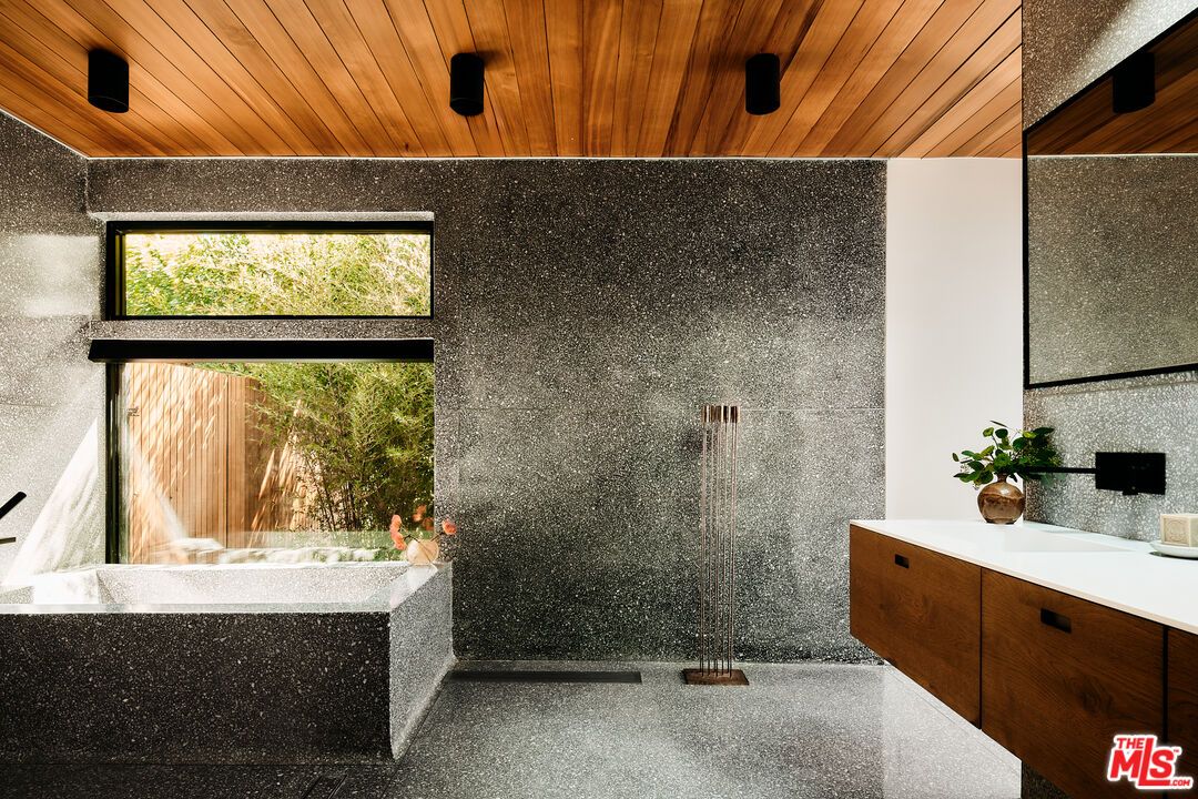 Bathroom, Interior, Recessed Lighting, Wooden Ceilings