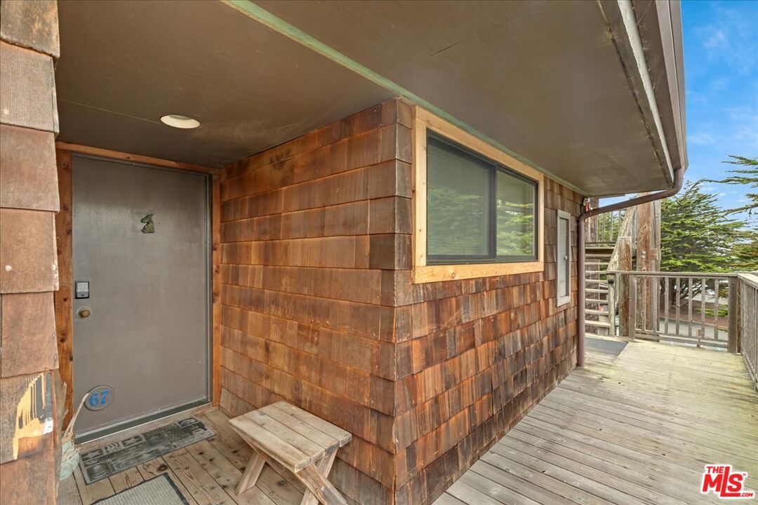 Exterior, Wooden Walls