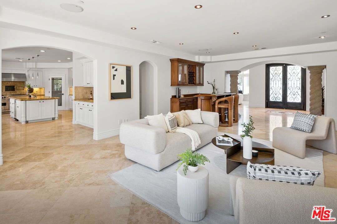 Interior, Kitchen, Living room, Pendant Lights, Recessed Lighting