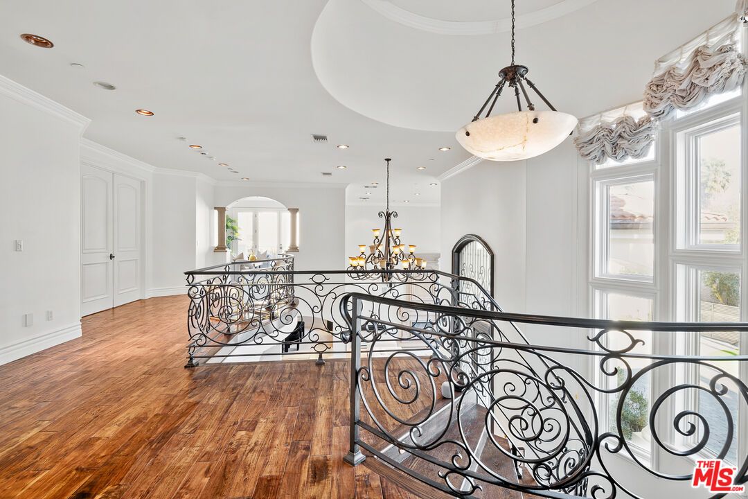 Chandelier, Interior, Pendant Lights, Recessed Lighting, Wood Texture Flooring