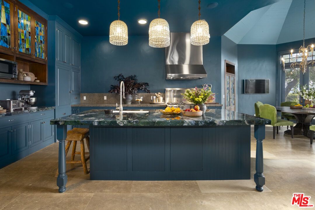 Dining room, Interior, Kitchen, Pendant Lights, Recessed Lighting, Stainless Steel Appliances