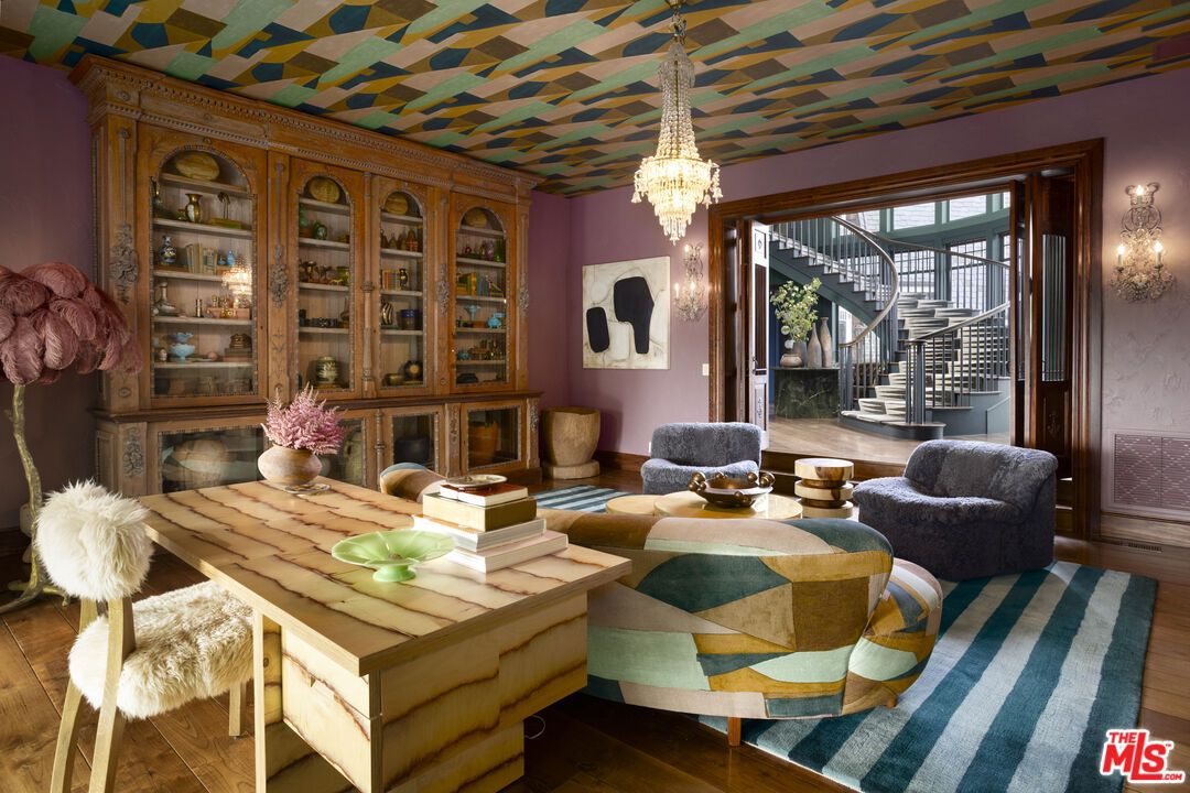 Chandelier, Dining room, Interior, Living room, Wood Texture Flooring