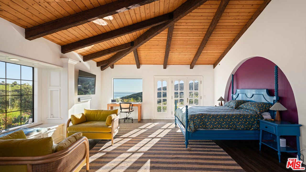 Bedroom, Interior, Wooden Beams, Wooden Ceilings, Wood Texture Flooring