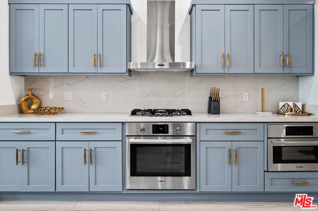 Interior, Kitchen, Marble Walls, Stainless Steel Appliances