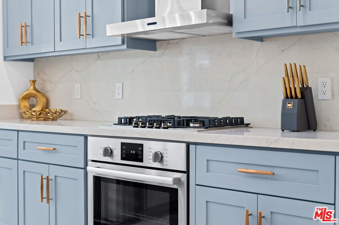 Interior, Kitchen, Marble Walls, Stainless Steel Appliances