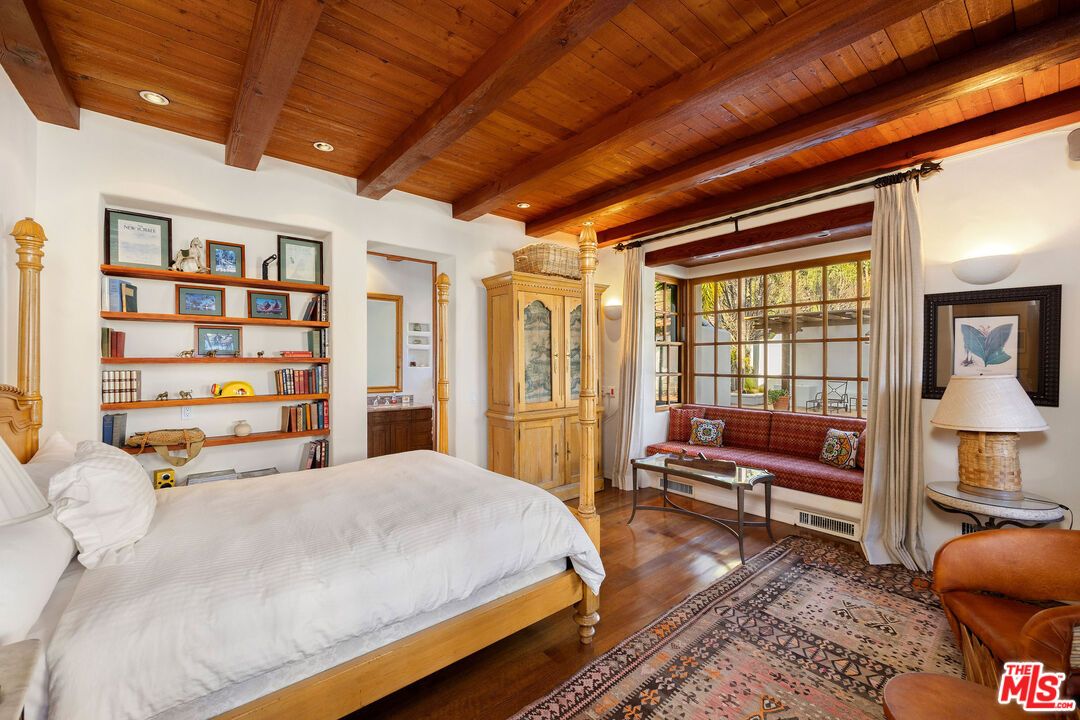 Bedroom, Interior, Recessed Lighting, Wooden Beams, Wooden Ceilings, Wood Texture Flooring