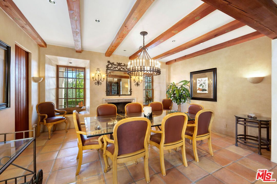 Chandelier, Dining room, Interior, Recessed Lighting, Wooden Beams