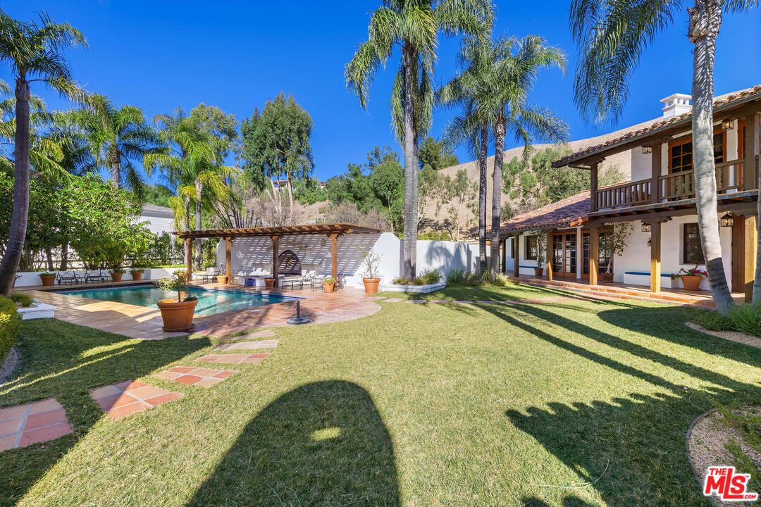 Backyard, Exterior, Pool