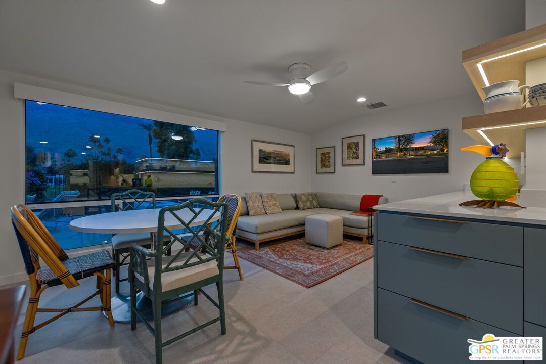 Dining room, Interior, Living room, Recessed Lighting