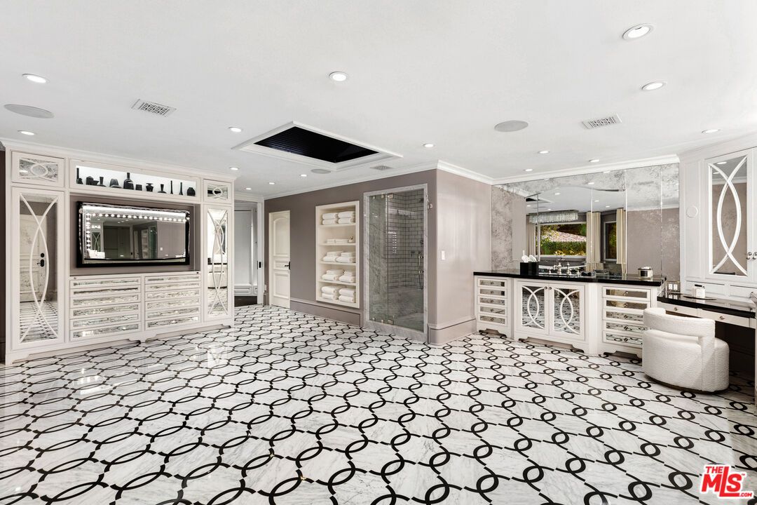 Interior, Recessed Lighting