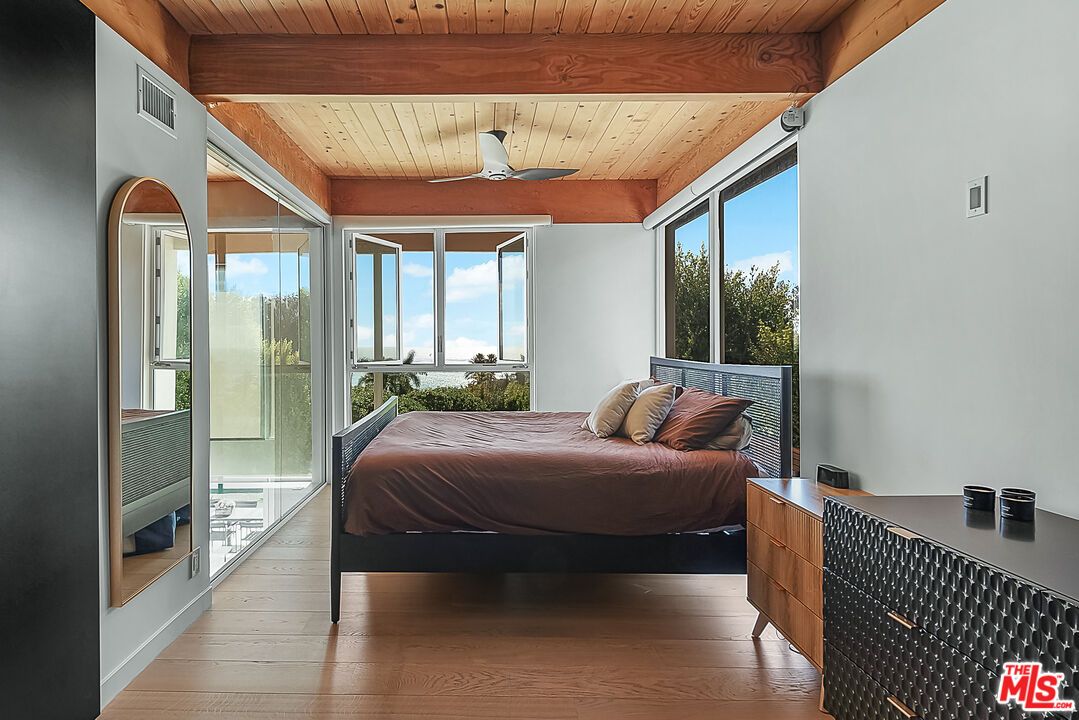 Bedroom, Interior, Wooden Beams, Wooden Ceilings, Wood Texture Flooring