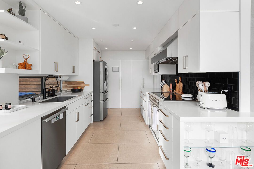 Interior, Kitchen, Recessed Lighting