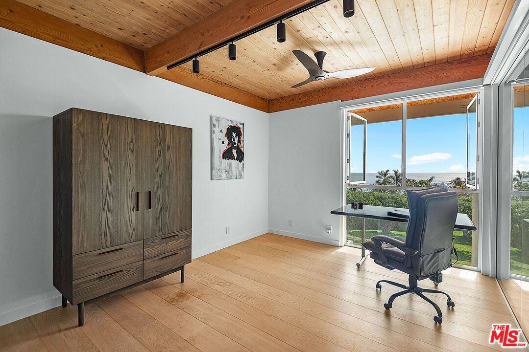 Home Office, Interior, Wooden Beams, Wooden Ceilings, Wood Texture Flooring