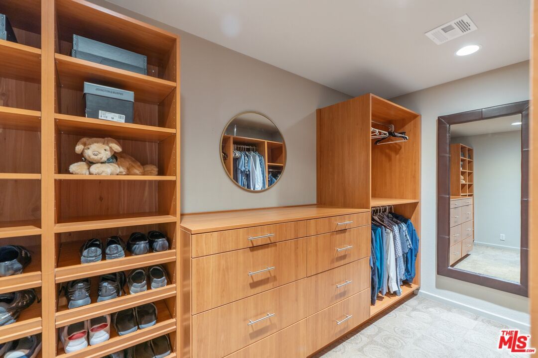Interior, Recessed Lighting, Walk-in Closets