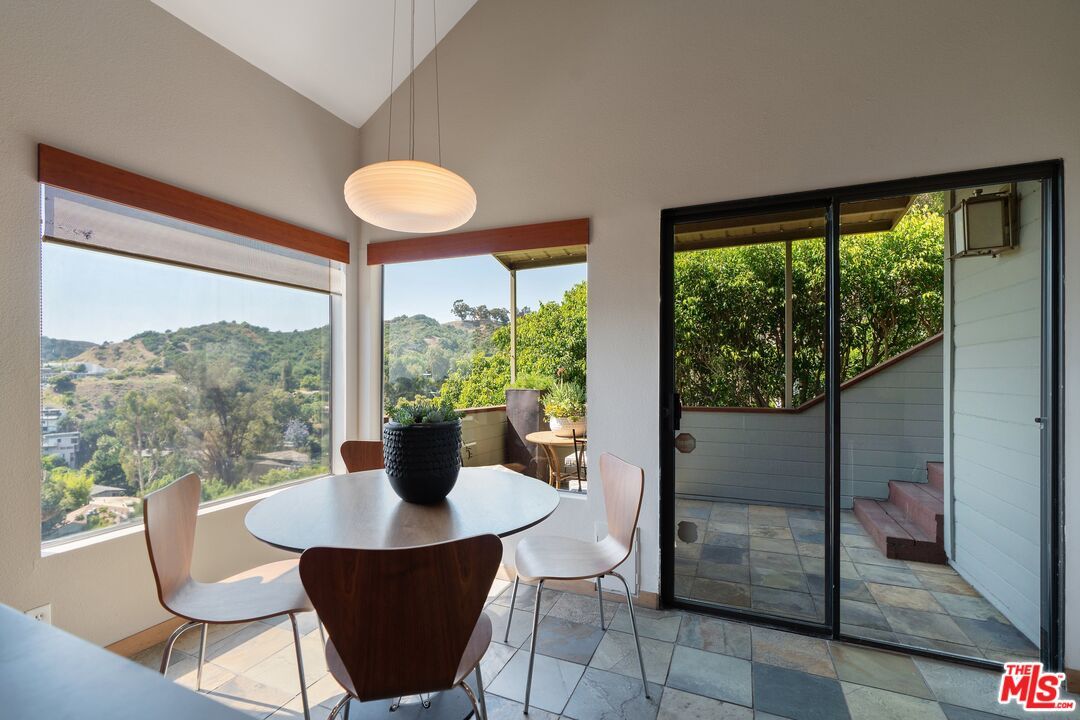 Dining room, Interior, Pendant Lights