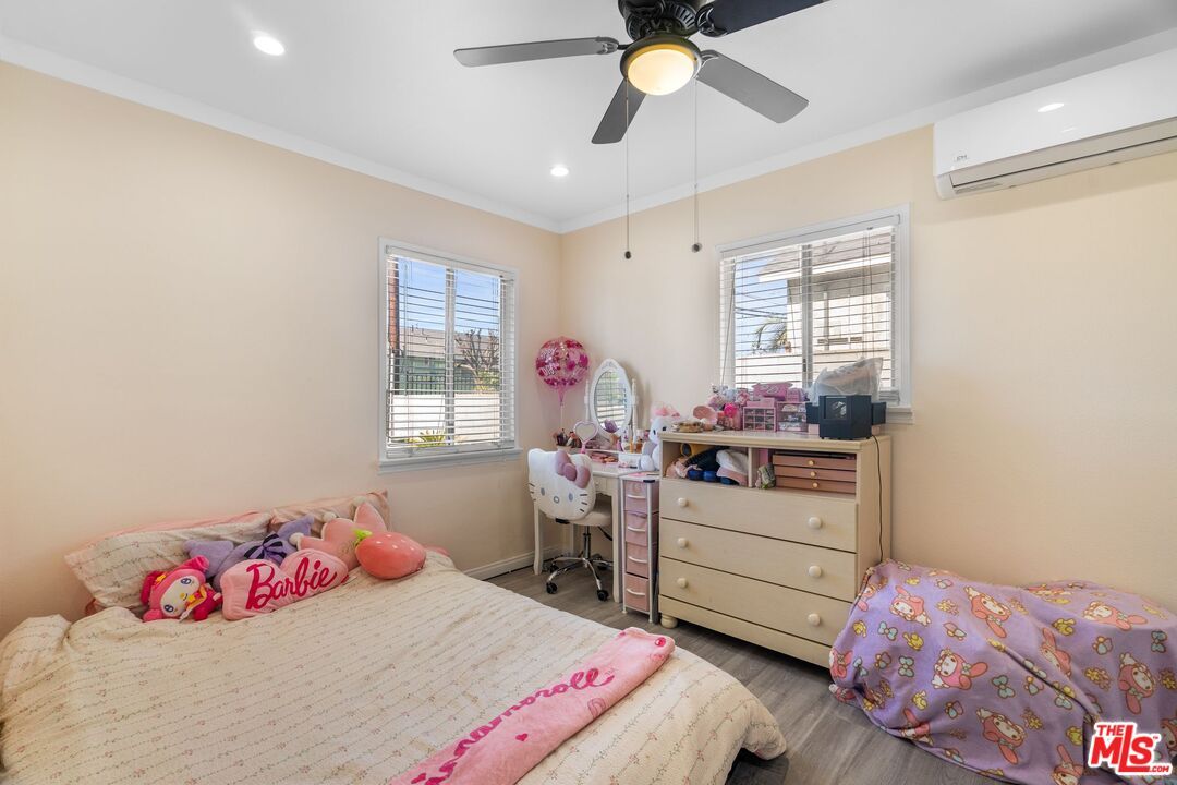 Bedroom, Home Office, Interior, Recessed Lighting, Wood Texture Flooring