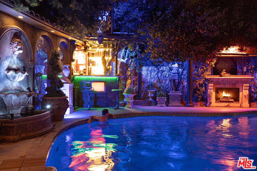 Exterior, Fireplace, Pool