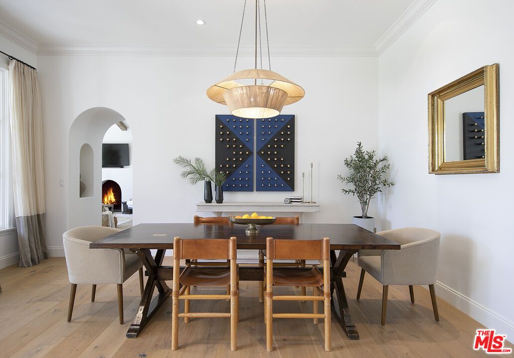 Dining room, Fireplace, Interior, Pendant Lights, Recessed Lighting, Wood Texture Flooring
