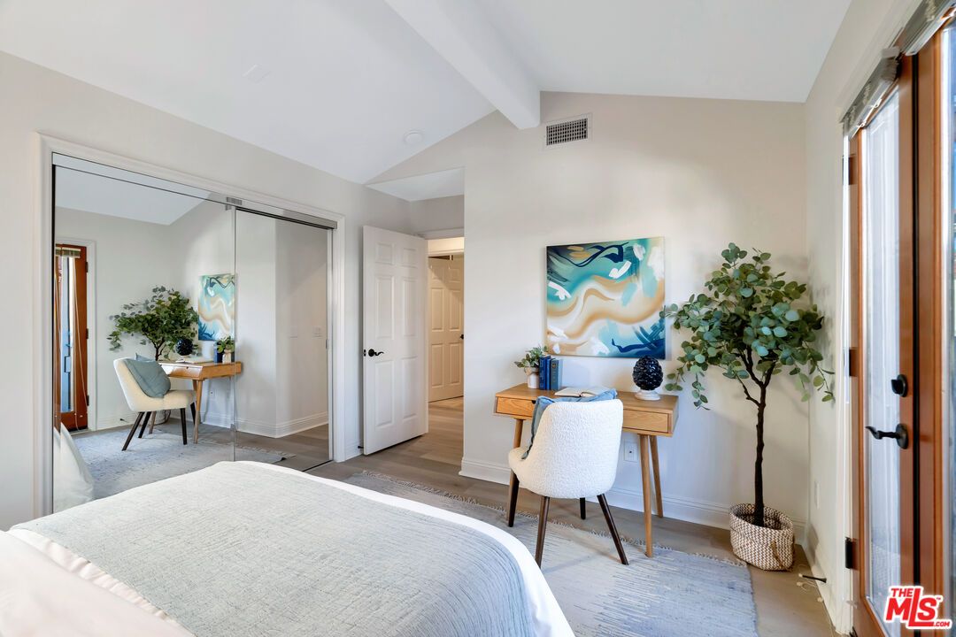 Bedroom, Home Office, Interior, Wood Texture Flooring