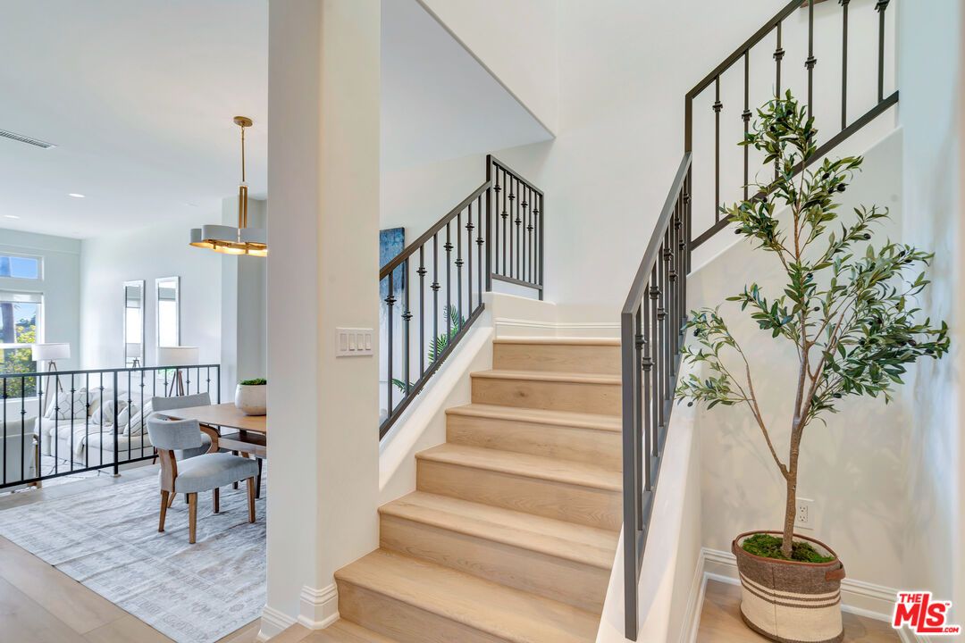Dining room, Interior, Pendant Lights, Recessed Lighting, Wood Texture Flooring