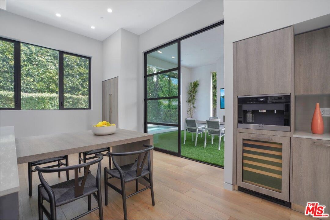 Dining room, Interior, Kitchen, Recessed Lighting, Wood Texture Flooring