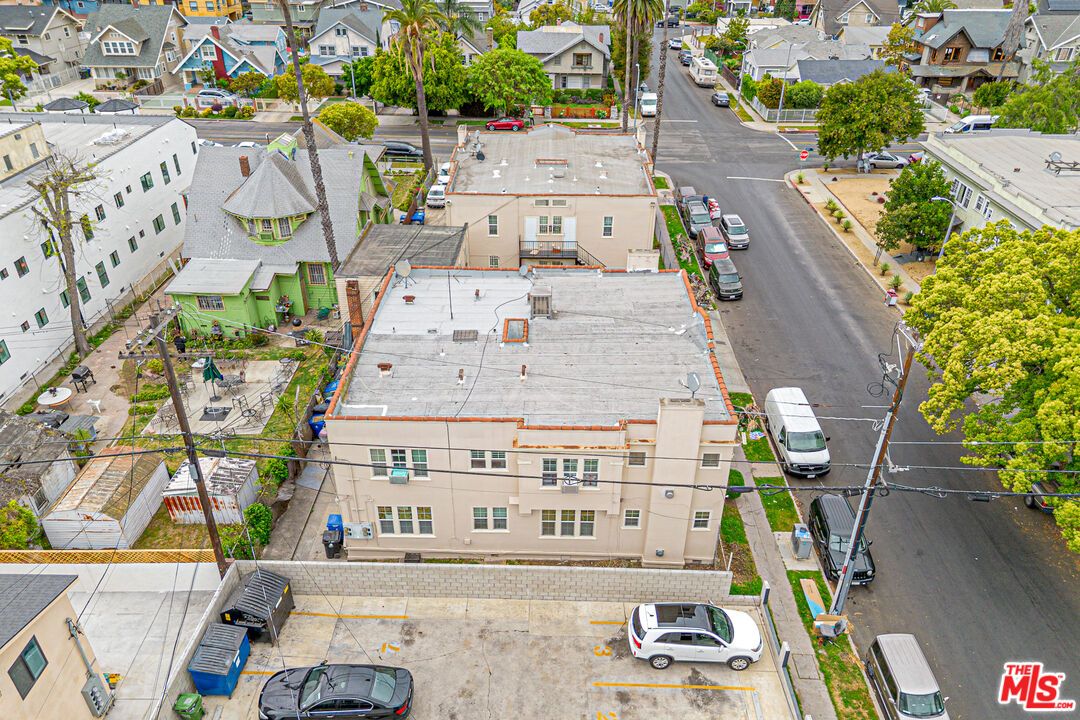 Exterior, Drone