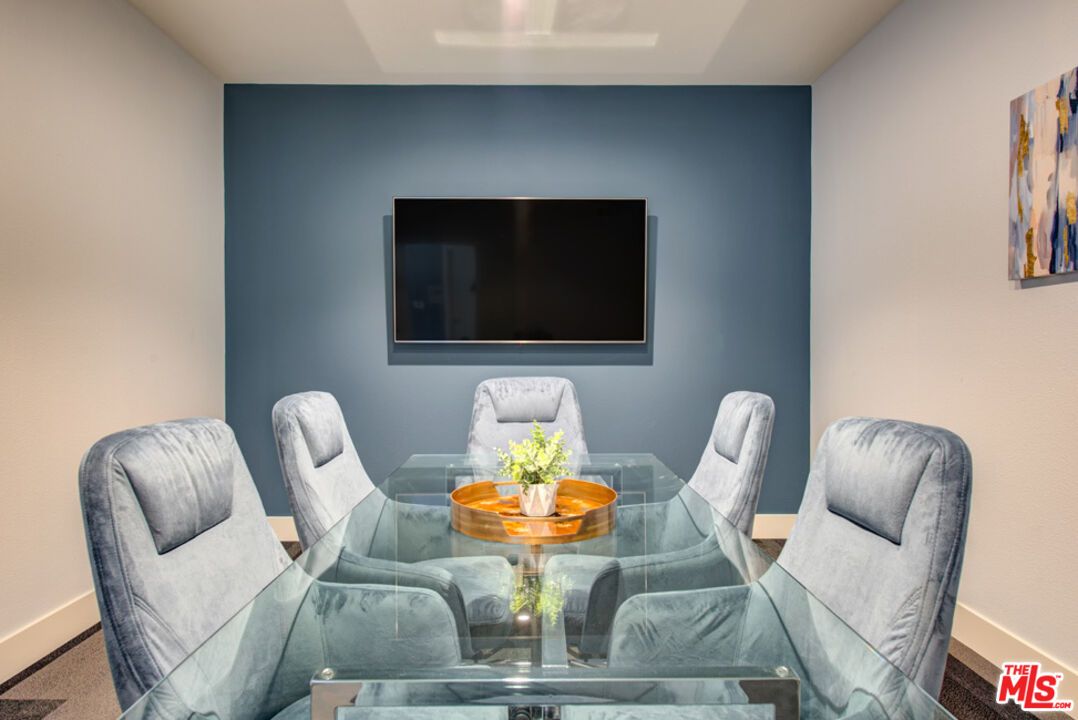 Dining room, Interior