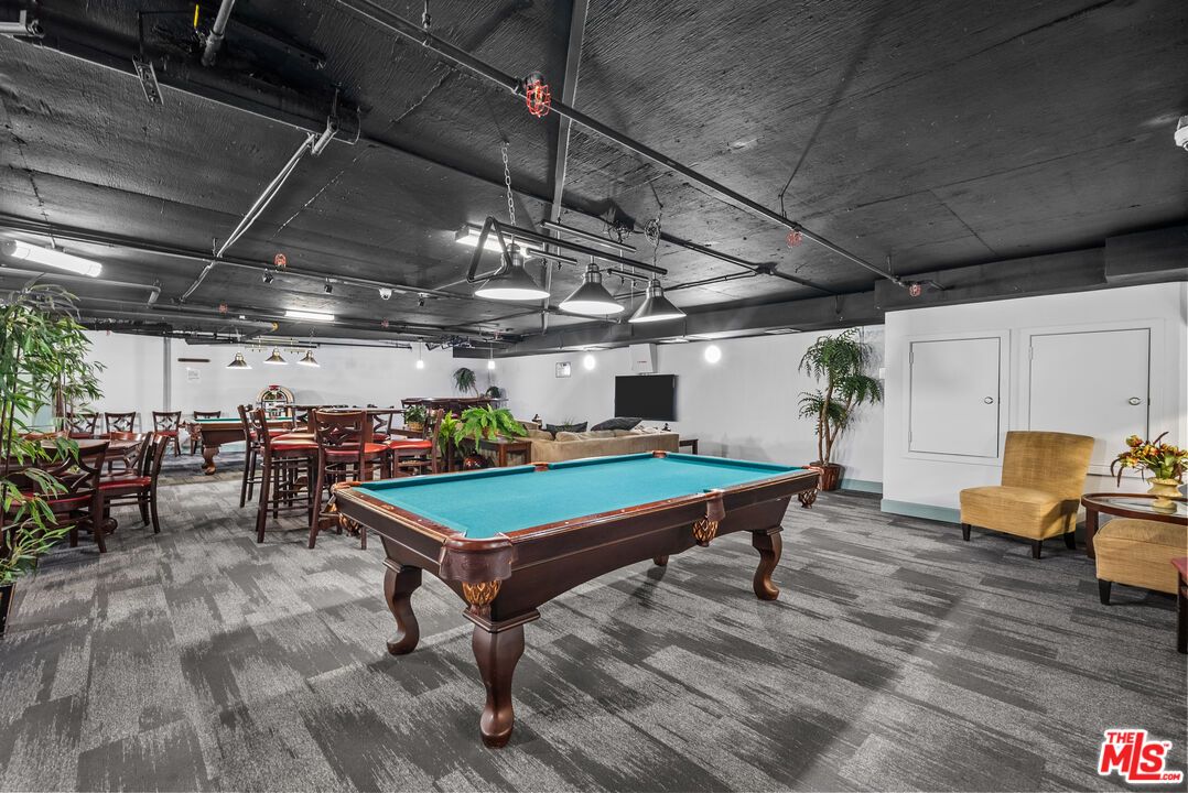 Billiard Table, Dining room, Game Room, Interior
