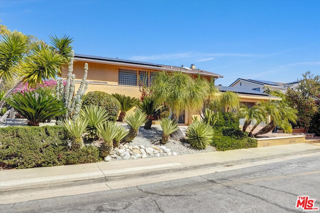 Exterior, Solar Panels
