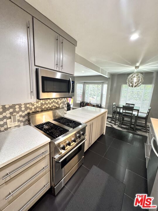 Dining room, Interior, Kitchen, Pendant Lights, Recessed Lighting, Stainless Steel Appliances