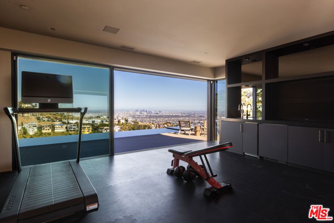 Fitness Equipment, Interior, Recessed Lighting