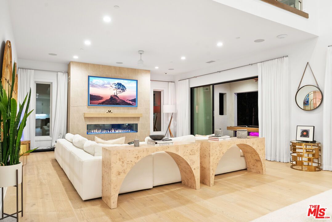 Fireplace, Interior, Living room, Recessed Lighting, Wood Texture Flooring