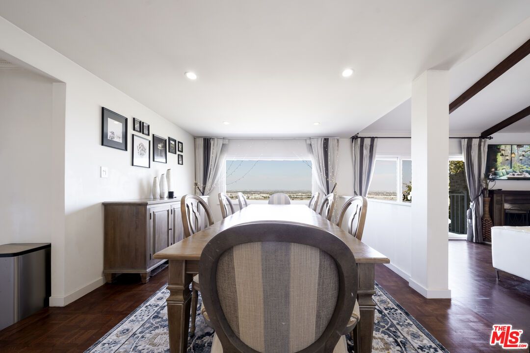 Dining room, Interior, Recessed Lighting, Water, Wood Texture Flooring