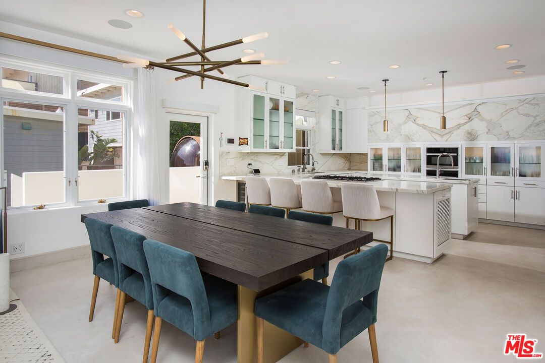Dining room, Interior, Kitchen, Marble Walls, Pendant Lights, Recessed Lighting