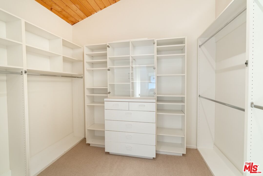 Interior, Walk-in Closets, Wooden Ceilings
