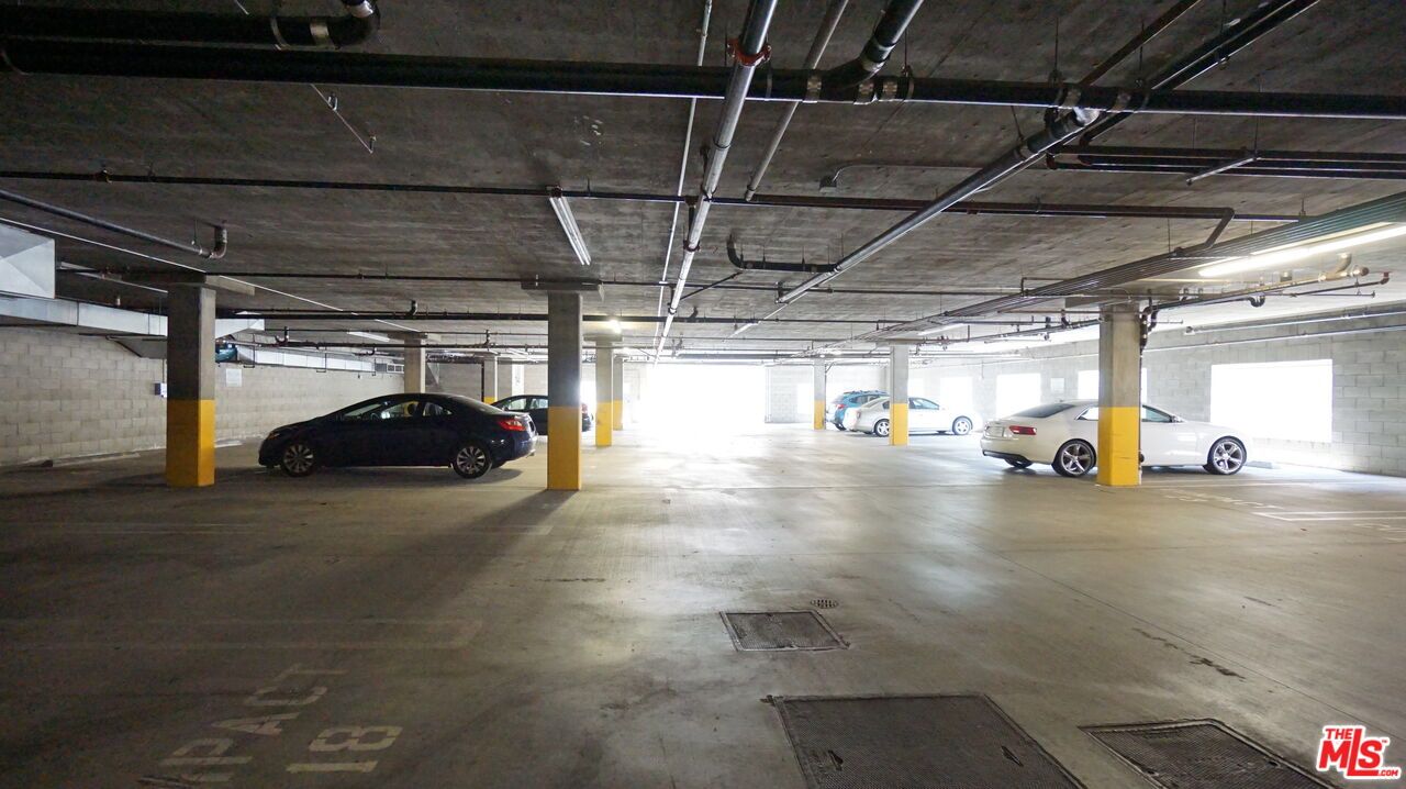 Garage, Interior, Stone Walls