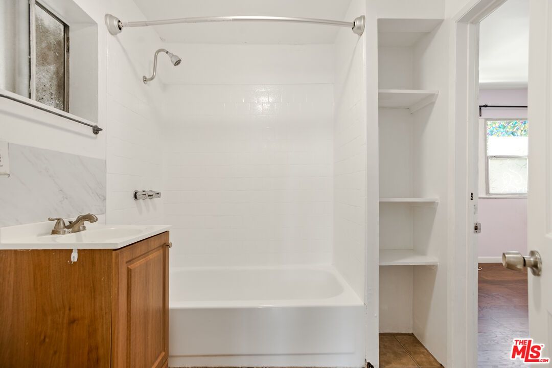 Bathroom, Interior, Wood Texture Flooring